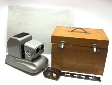 West German 3-D slide projector with dual CassarP Steinheit Munchen 1:2.8/80mm lens W39cm H28cm, in