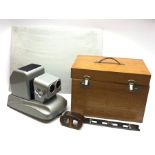 West German 3-D slide projector with dual CassarP Steinheit Munchen 1:2.8/80mm lens W39cm H28cm, in