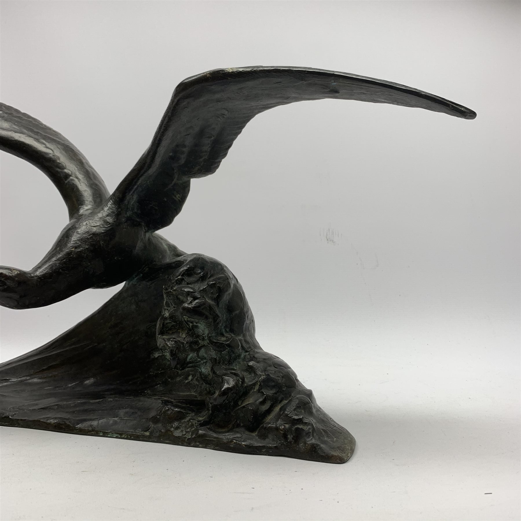 After Maximilien Louis Fiot (1886 - 1953), bronze figure of a seagull with wings outstretched landin - Image 4 of 6