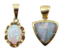 Two gold opal pendants, both hallmarked 9ct