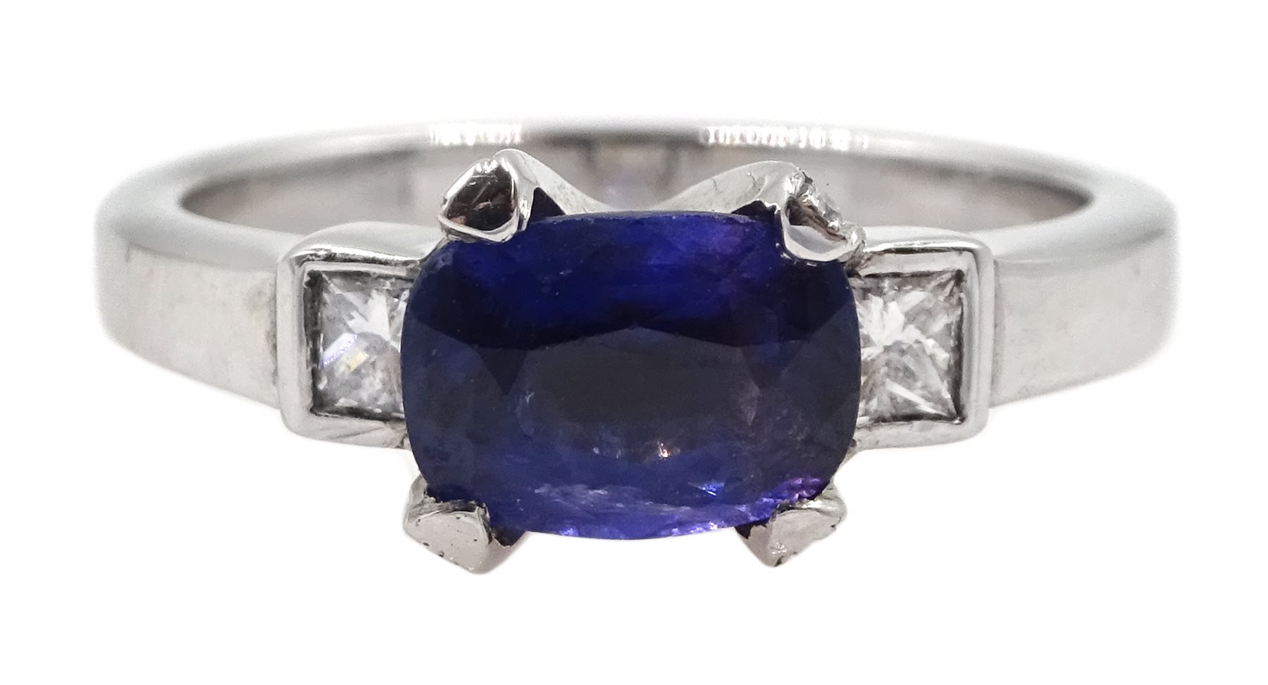 18ct white gold Ceylon sapphire and diamond three stone ring, hallmarked, sapphire approx 1.45 carat