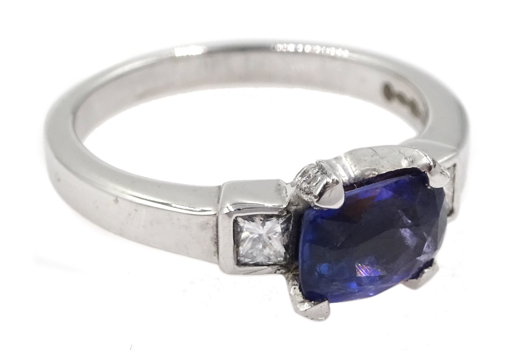 18ct white gold Ceylon sapphire and diamond three stone ring, hallmarked, sapphire approx 1.45 carat - Image 3 of 9