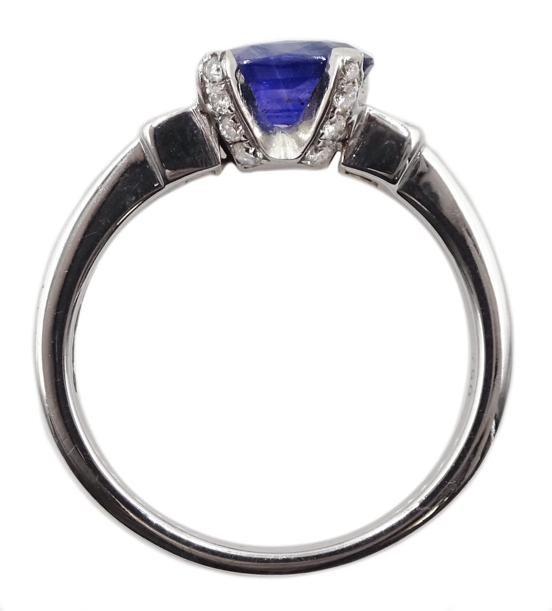 18ct white gold Ceylon sapphire and diamond three stone ring, hallmarked, sapphire approx 1.45 carat - Image 5 of 9