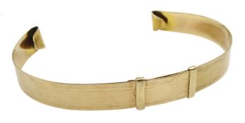 Gold watch strap stamped 9ct, approx 7.72gm