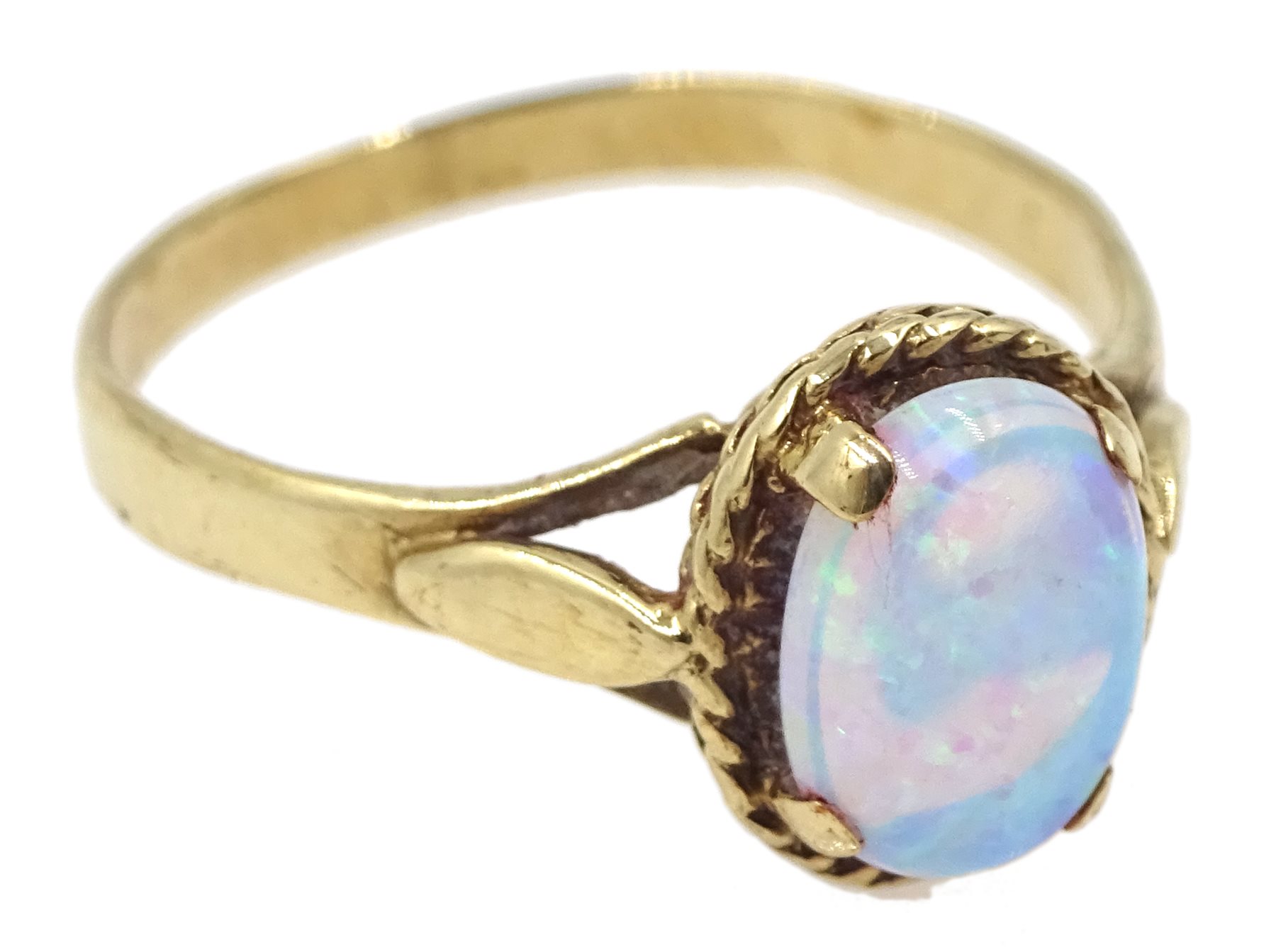 9ct gold single stone opal ring, hallmarked - Image 2 of 5