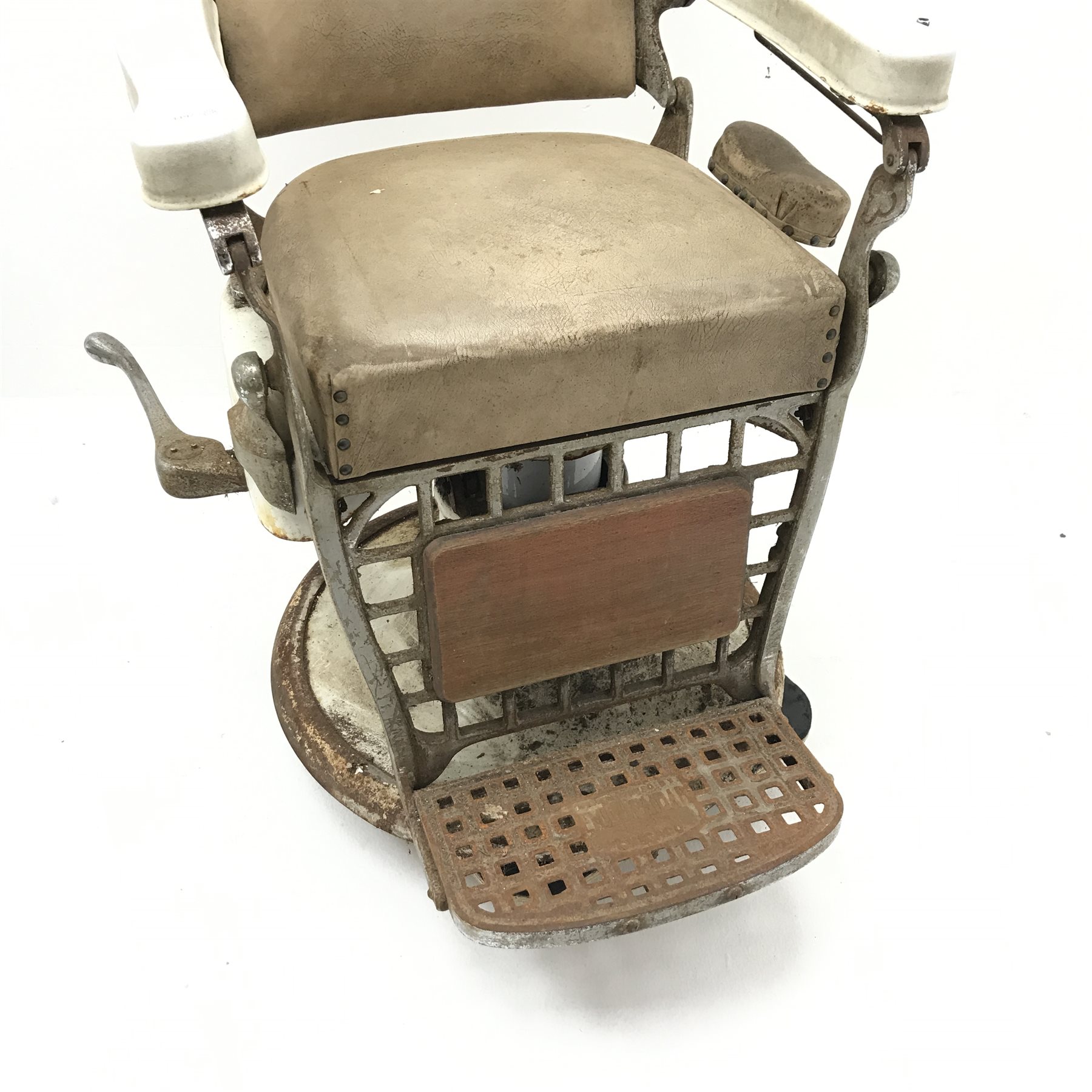 Early 20th century 'Emil. J. Paidar Chicago' barber shop chair, upholstered back and seat, W75cm - Image 4 of 5