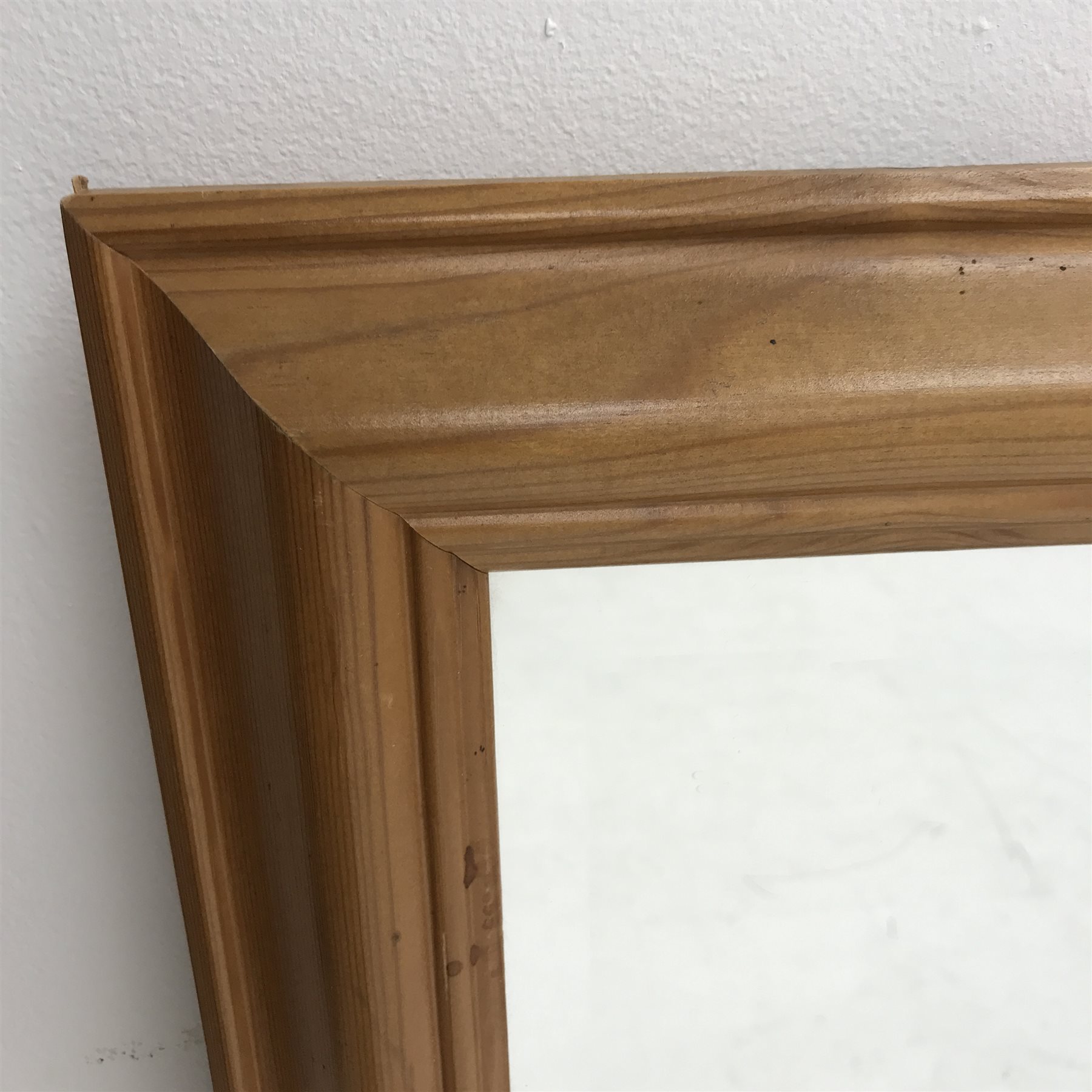 Large rectangular moulded pine framed bevel edge wall mirror, W134cm, H104cm - Image 2 of 2