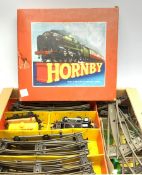 Hornby '0' gauge - clockwork Tank Goods Set No.40 with 0-4-0 tank locomotive No.82011, boxed; with e