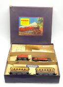 Hornby '0' guage - M1 passenger train set with 0-4-0 locomotive and tender No.3435 and two Pullman c