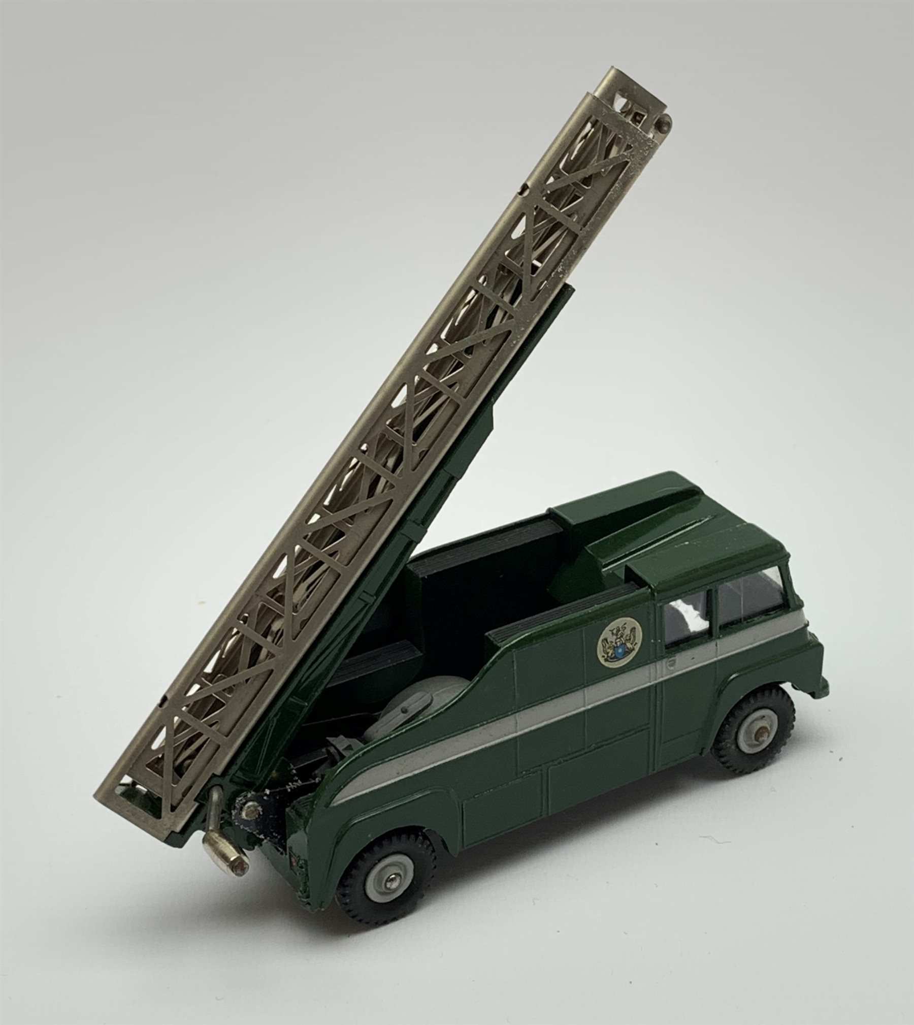 Dinky - Supertoys B.B.C. T.V. Extending Mast Vehicle, No.969, boxed with internal packaging and ins - Image 3 of 8