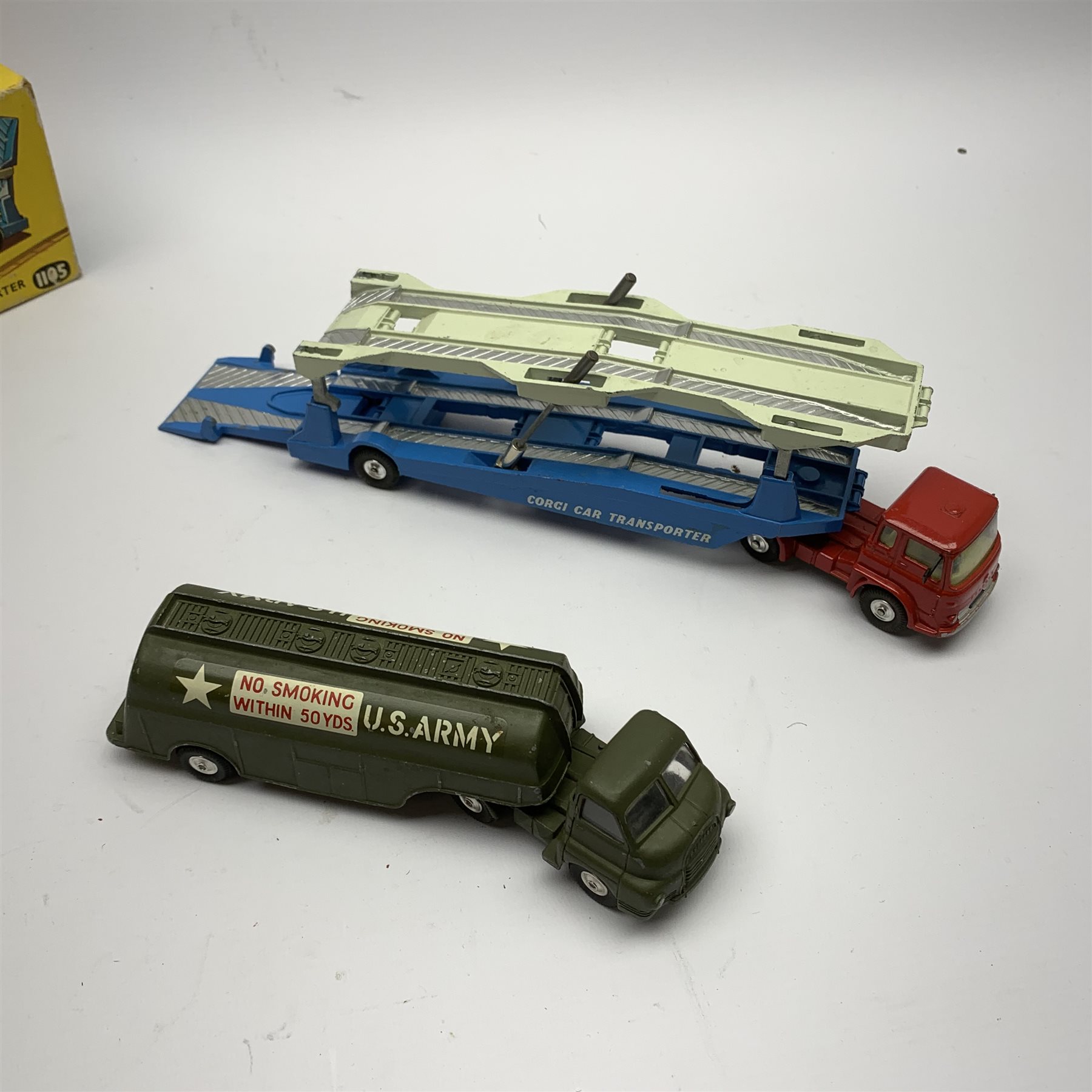 Corgi - U.S. Army Fuel Tanker No.1134, boxed with inner packaging; and 'Carrimore' Car Transporter N - Image 3 of 8