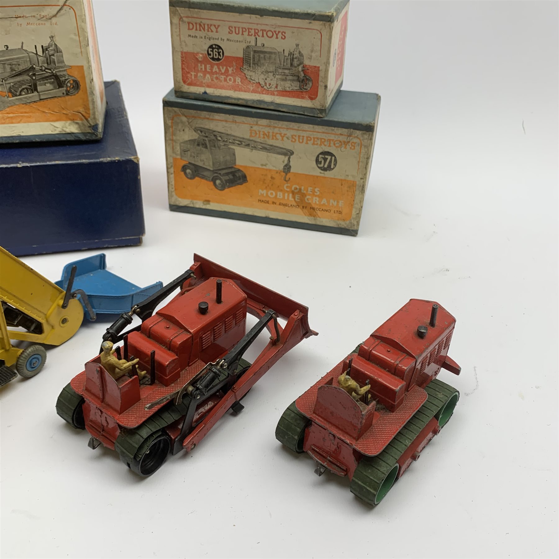 Dinky - Breakdown Lorry in green/brown No.25x and Lawn Mower No.751, both boxed; unboxed A.C. Aceca - Image 5 of 11