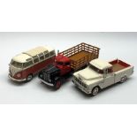 Two Franklin Mint 1:24 scale die-cast models comprising 1962 Classic Volkswagen Microbus and 1955 Ch