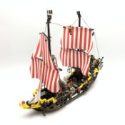 Lego - Set 6285 Black Seas Barracuda (from Pirates) 1989. Complete but with replacement sails. No bo