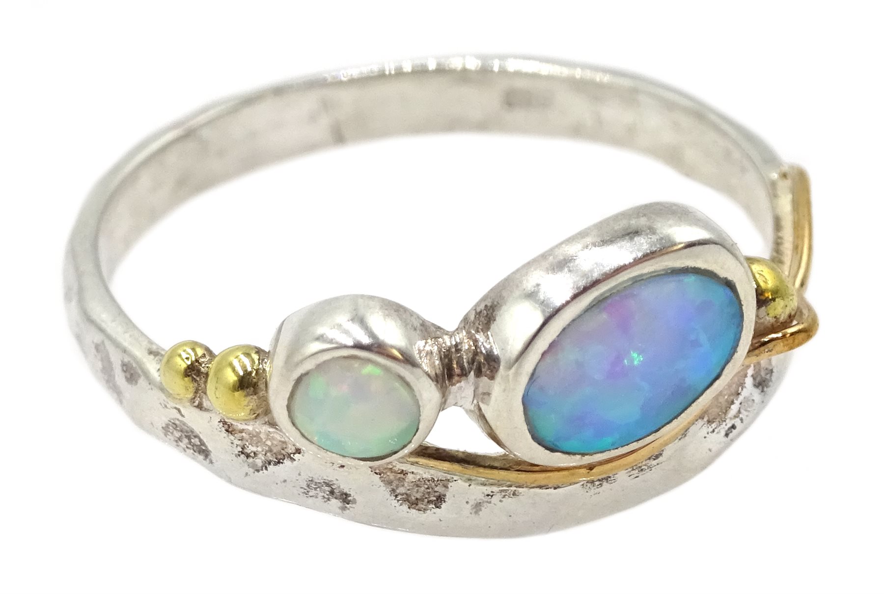 Silver and 14ct gold wire opal ring, stamped 925 - Image 2 of 3