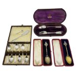 Set of six Victorian silver teaspoons, Albany pattern by Joseph Rodgers & Sons, Sheffield 1984, simi