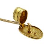 9ct gold rabbit in a hat pendant necklace, stamped or hallmarked
