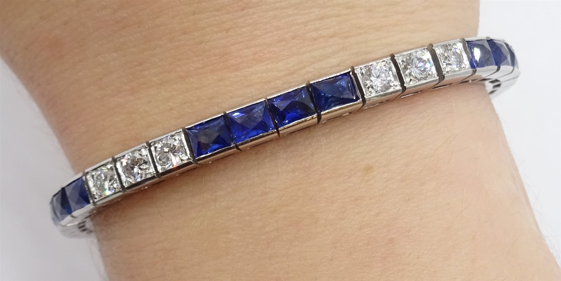 18ct white gold sapphire and round brilliant cut diamond, channel set line bracelet, boxed - Bild 2 aus 5