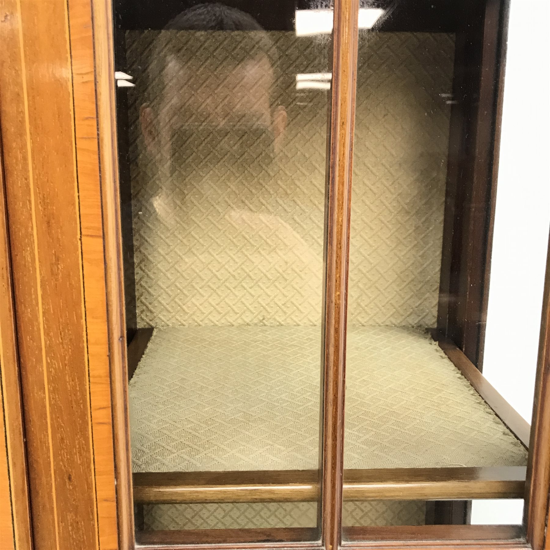 Edwardian inlaid mahogany breakfront display cabinet, swan neck pediment, mirrored centre, two glaze - Image 4 of 4