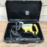 DeWalt D25840K 7kg SDS-Max demolition hammer 240V