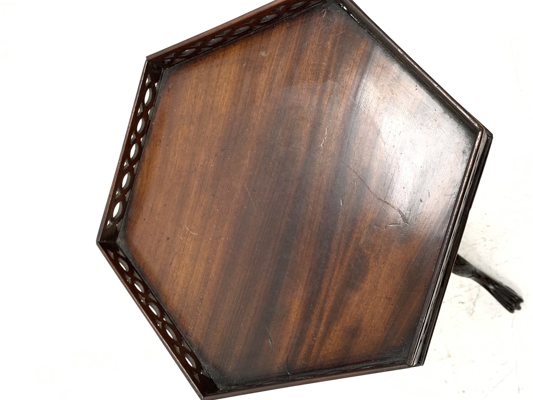 Small Georgian style mahogany tripod wine table, figured hexagonal top with pierced gallery, turned - Image 4 of 11