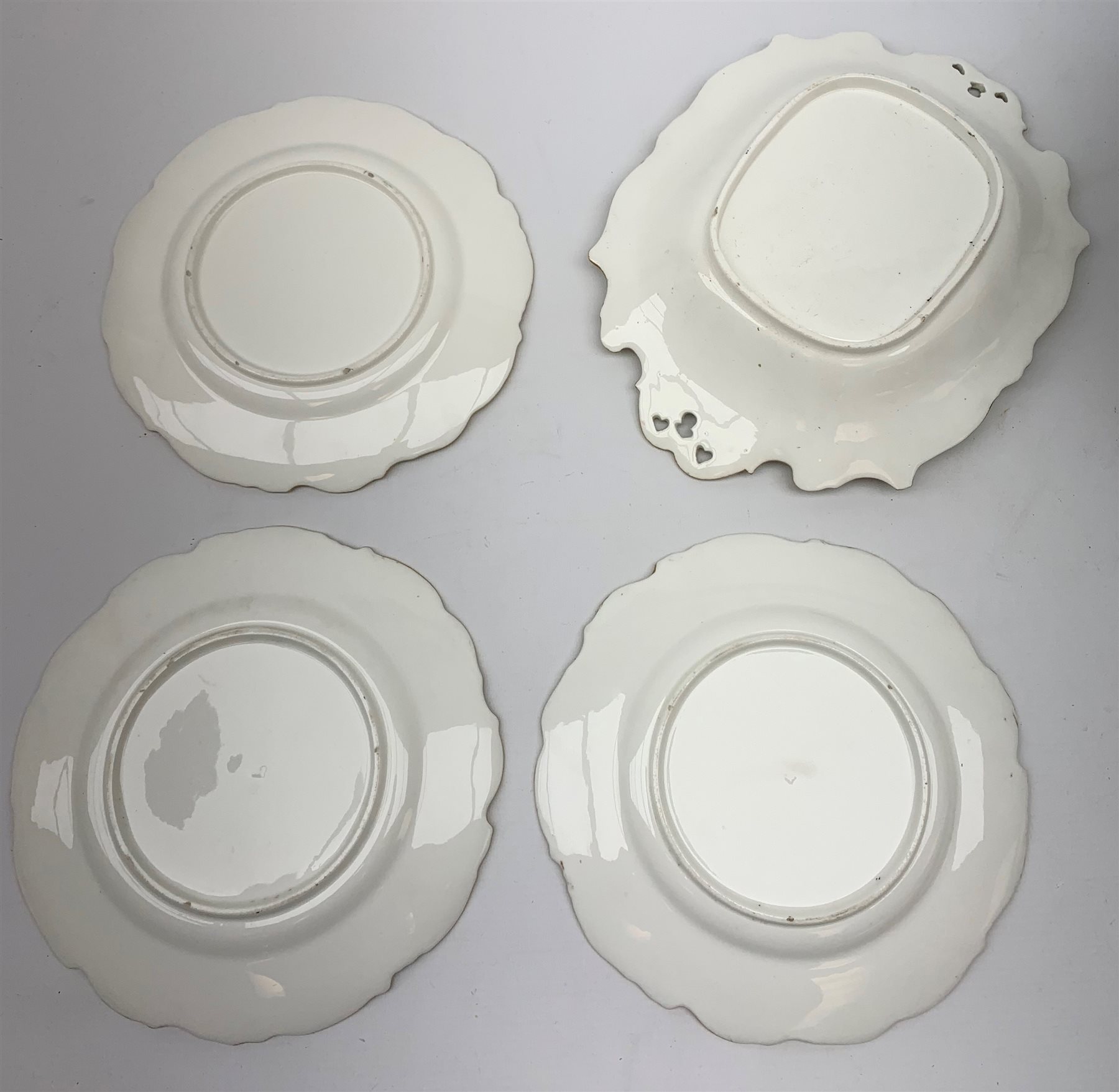 19th century dessert service, comprising large comport, two serving dishes, and six plates, each pai - Image 3 of 15