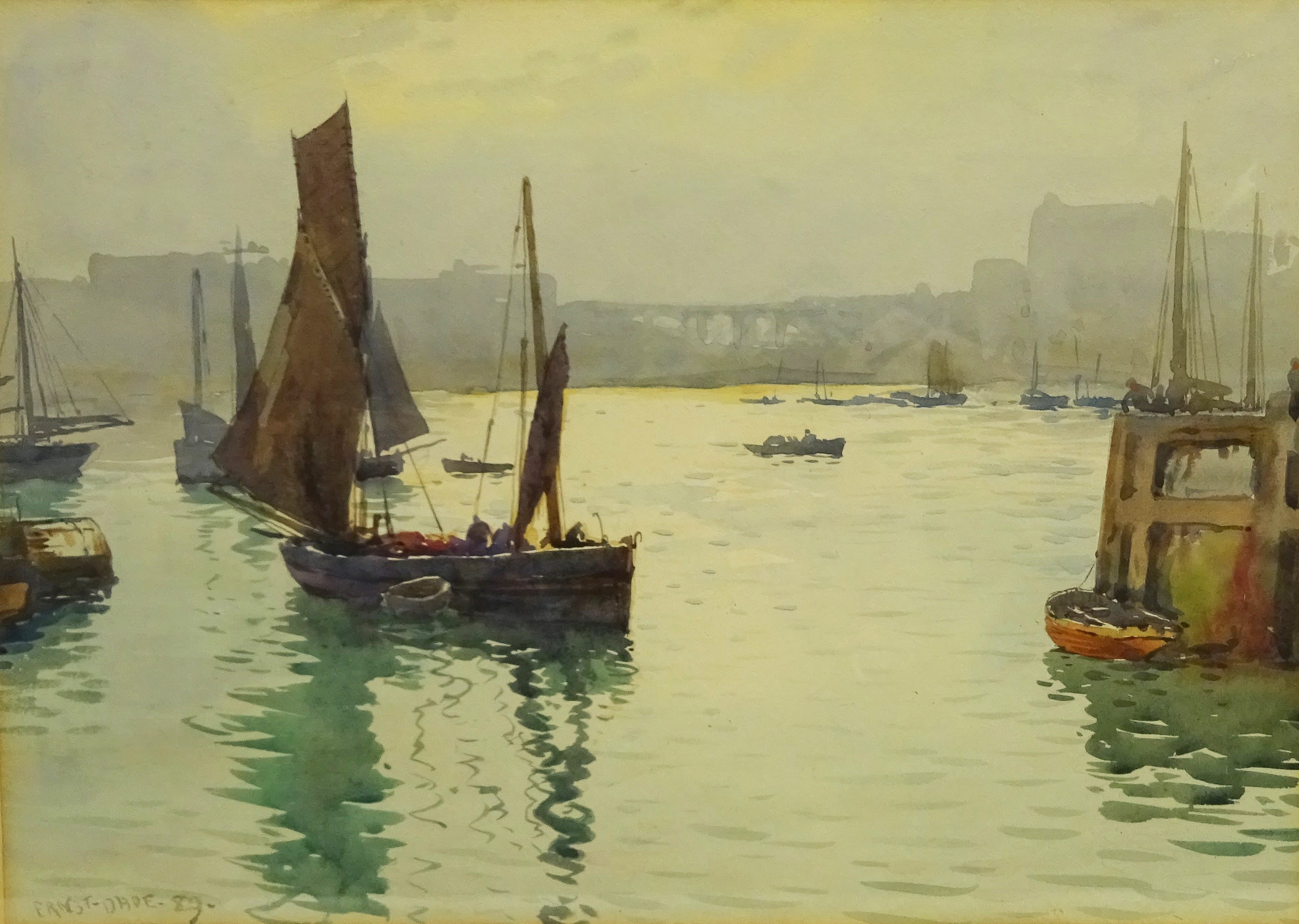 Ernest Dade (Staithes Group 1868-1934): Fishing Boats outside Scarborough Harbour, watercolour signe