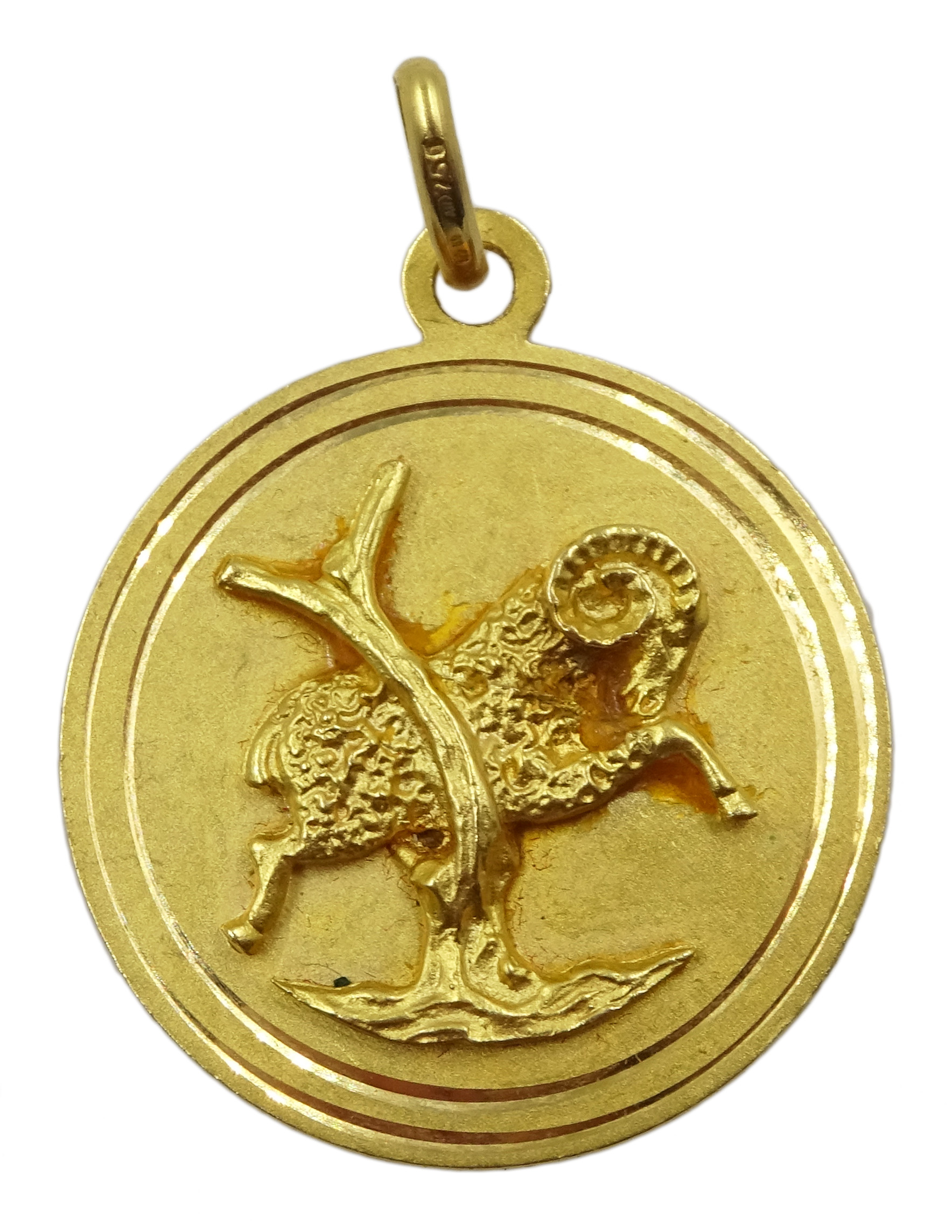 18ct gold Aries pendant stamped 750, approx 9.75gm