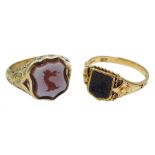 Victorian 15ct gold bloodstone lion intaglio, shield shaped signet ring and a 9ct gold agate dragon