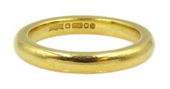 18ct gold wedding band, London 1992, approx 4.5gm