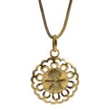 18ct gold Saudi Arabia crest pendant necklace, tested or stamped 750