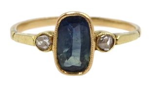 Victorian 18ct gold three stone sapphire and diamond ring