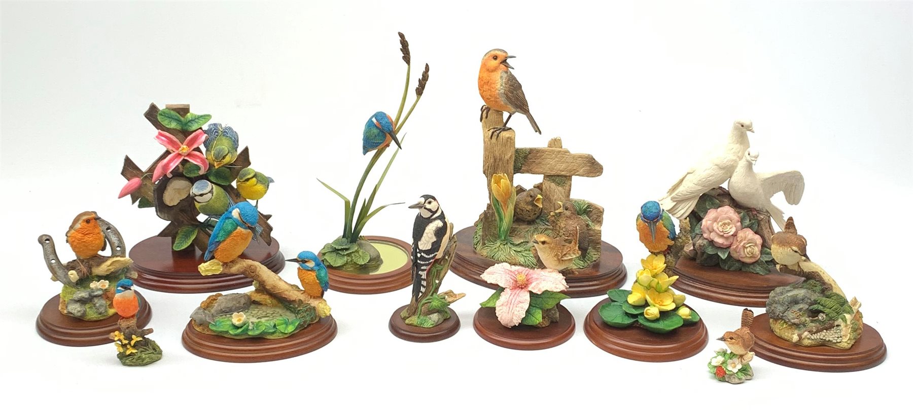 A group of Border Fine Arts figures, comprising Robin & Chicks, model no B0345, Peace and Harmony, m