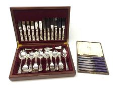A silver plated Kings pattern canteen of cutlery, together with a set of six knives with silver ferr