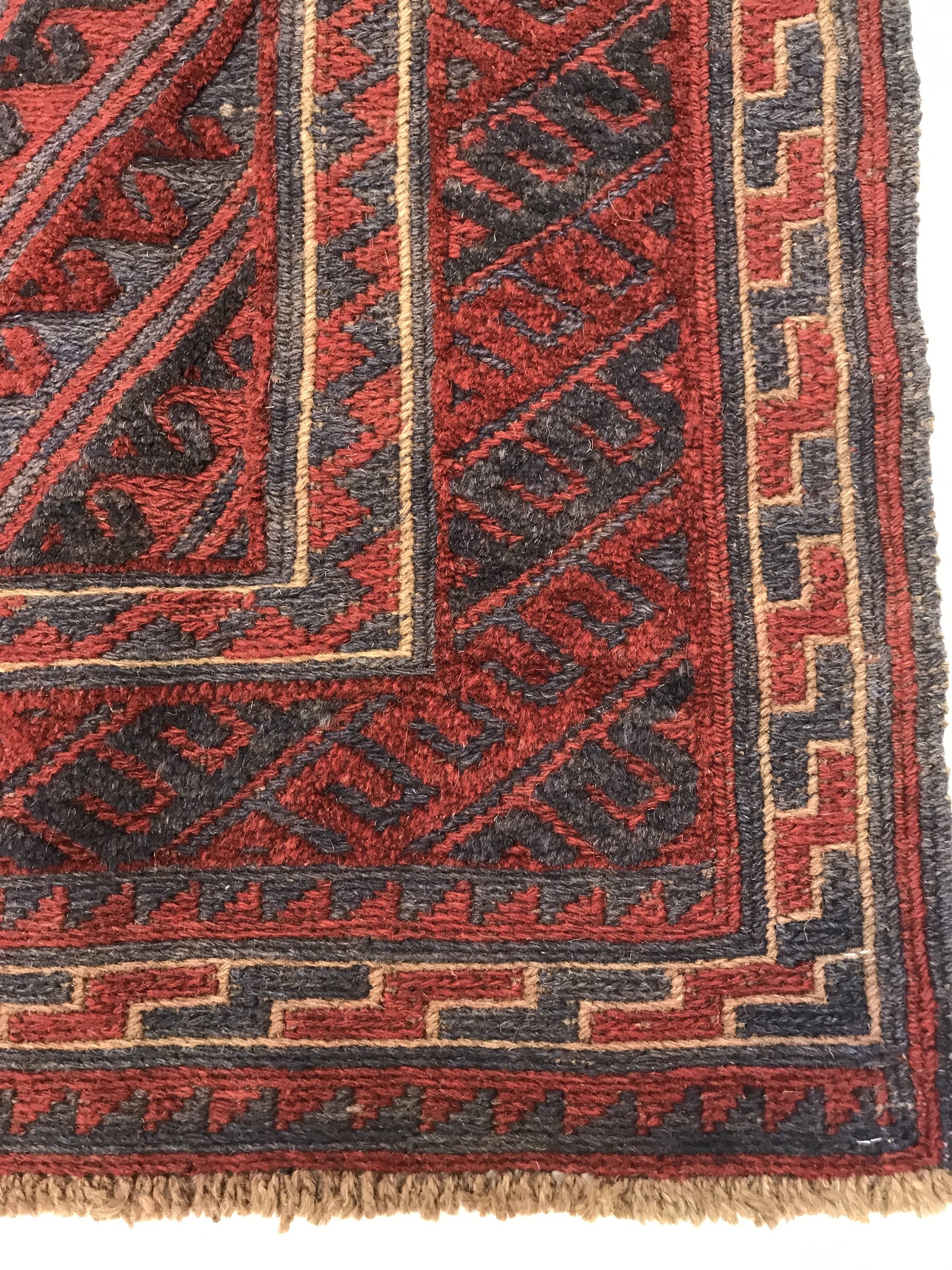 Gazak red and blue ground rug, central medallion, 120cm x 114cm - Image 3 of 6