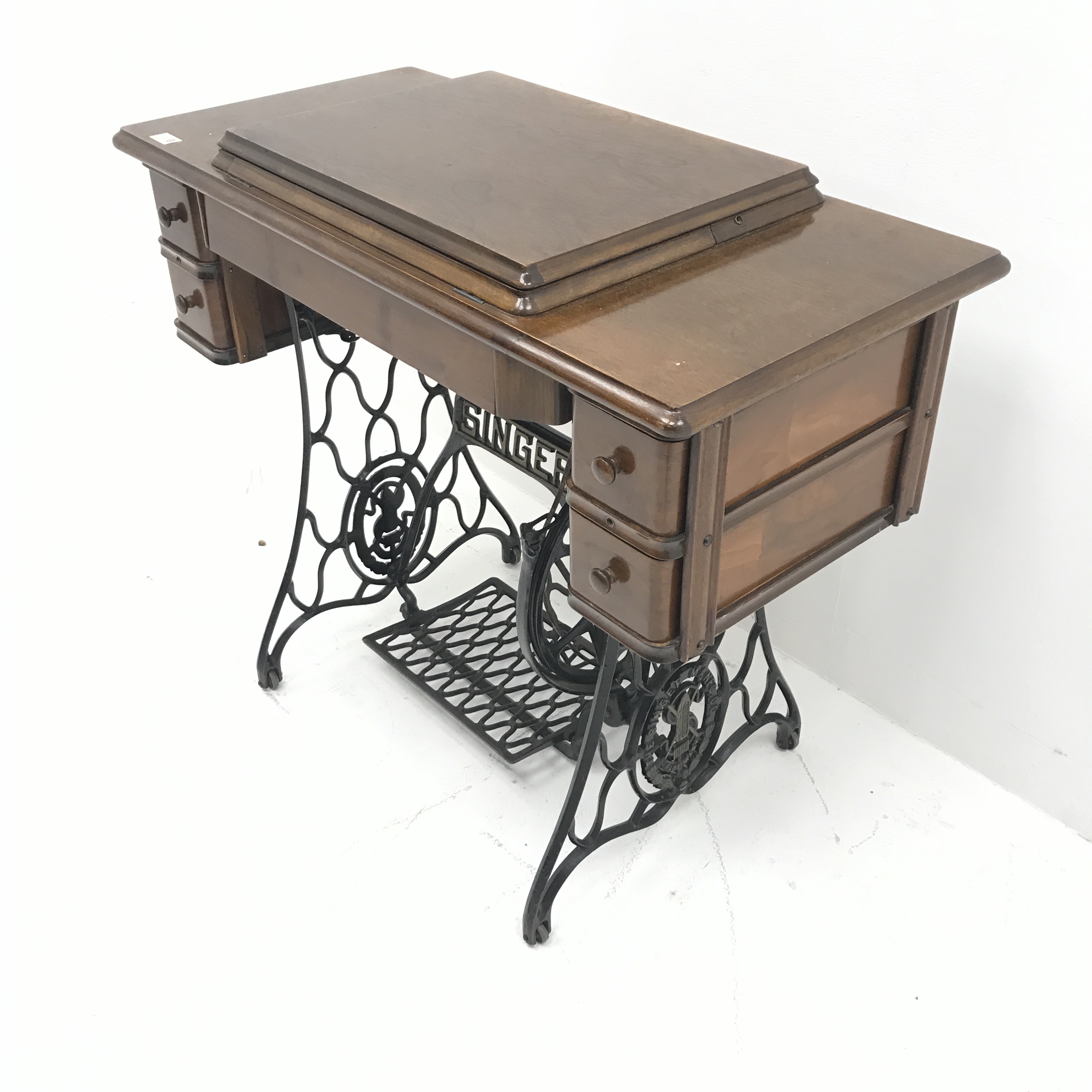 Singer Treadle sewing machine, four drawers, wrought iron base, W91cm, H77cm, D44cm - Image 8 of 10