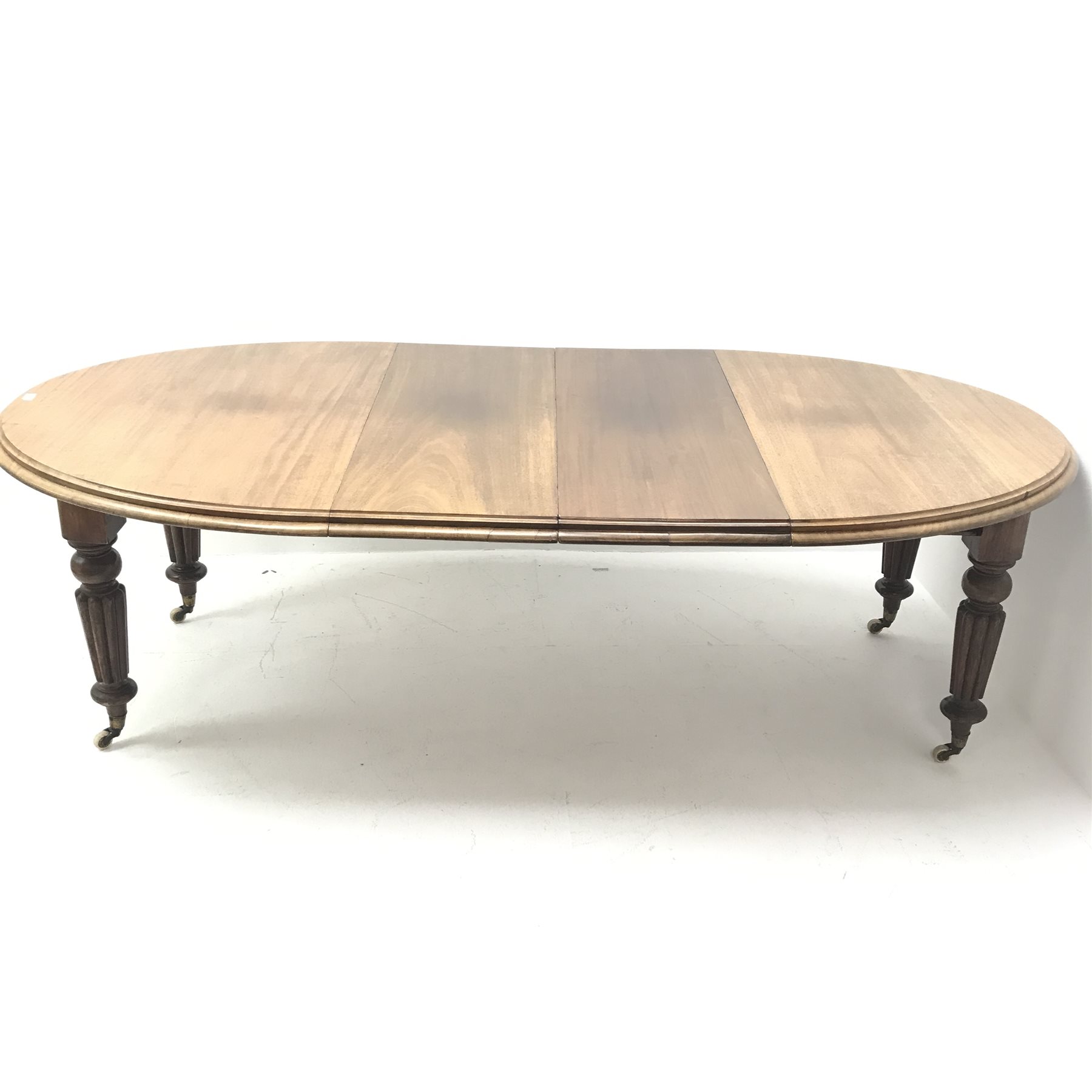 Victorian mahogany telescopic extending dining table with two leaves, turned supports, W217cm, H73cm - Image 3 of 8