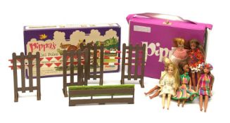 Pippa - six fashion dolls (Pippa, Gail, Marie, Tammie and two Dancing Marie), carry case containing