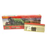 Hornby '00' gauge - Flying Scotsman electric train set with Class A3 4-6-2 locomotive 'Flying Scotsm