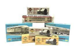 American Life-Like Proto 1000/2000 HO scale - three Baltimore & Ohio locomotives comprising FA2 No.4