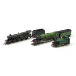 Hornby '00' gauge - Class A3 4-6-2 locomotive 'Flying Scotsman' No.4472 with tender; Class 4073 'Cas