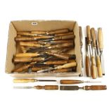 40 assorted chisels G