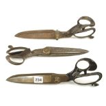 A little used pair of tailor's shears (G++) and two other pairs G-