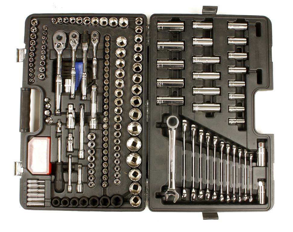 Halfords Advanced 200 piece socket ratchet spanner set unused £140 new price N - Image 2 of 2