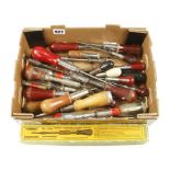 26 ratchet or pump screwdrivers G