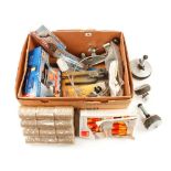 A quantity of modern tools etc. F