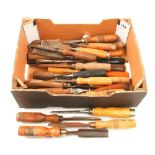 30 chisels and gouges G