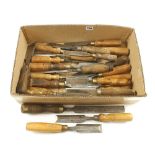 26 large chisels G