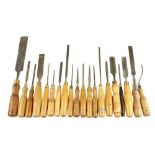 18 chisels and carving tools G+