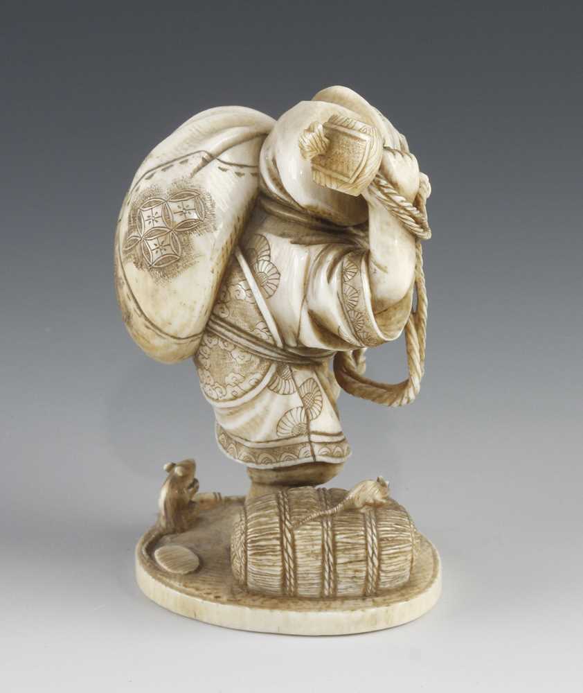 A 3 1/2" ivory okimono of Daikoku by Masayuki - Image 2 of 5